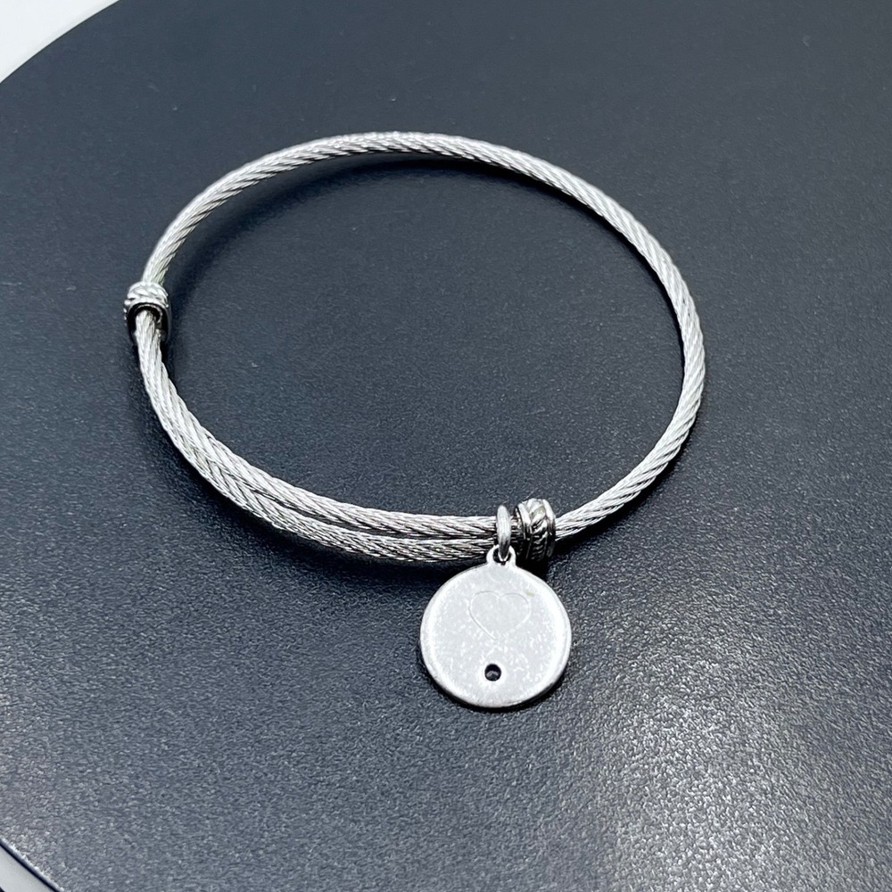 Gabriel & Co "S410766"  Stainless Steel Wire Band Heart Charm Bracelet 6.4g